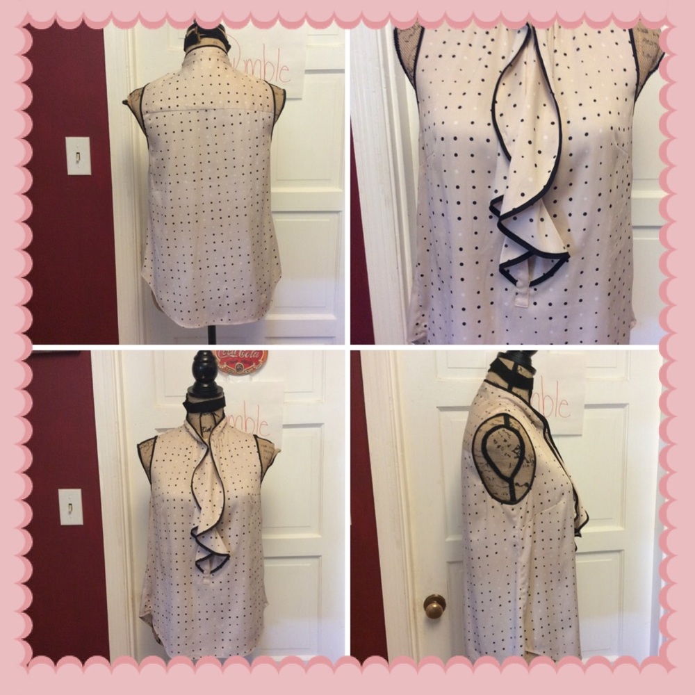💝 Ann Taylor beige polka dot blouse💝